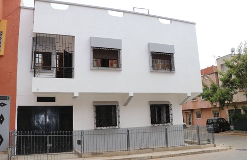 Kenitra Apartment | Beautiful luxury beds is 2 mins from play area and only 10 mins to the beach