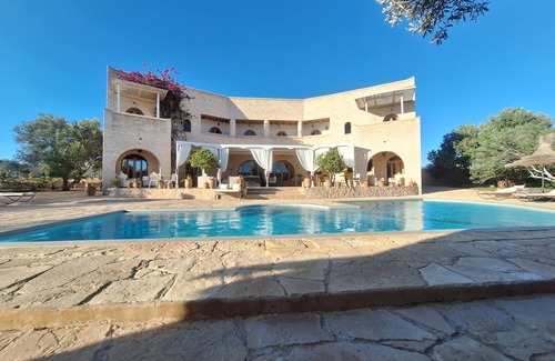 Ounagha Villa | Beautiful luxury Villa 7 bdrms Swimming pool 21 pax Planted garden 10mn from Essaouira