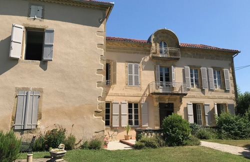 Mielan House | Beautiful Maison de Maitre with large garden and private pool