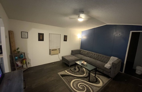 Picayune House | Beautiful Mobile Home 35 mins to Nola, Casinos, & Beaches.