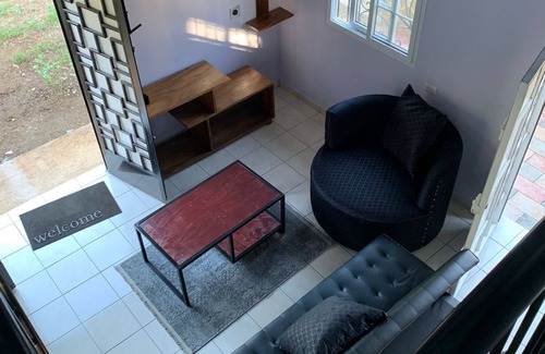 Nueva Concepcion House | Beautiful Modern house in small village.