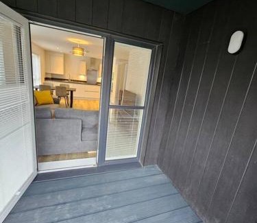 Ebbsfleet Valley Apartment | Beautiful Modern 2 Bed flat in Ebbsfleet, near London with free parking