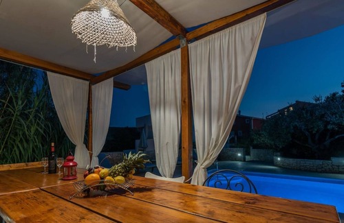 Slatine Cabin | Beautiful modern villa in a quiet place Slatine, on the island of Ciovo