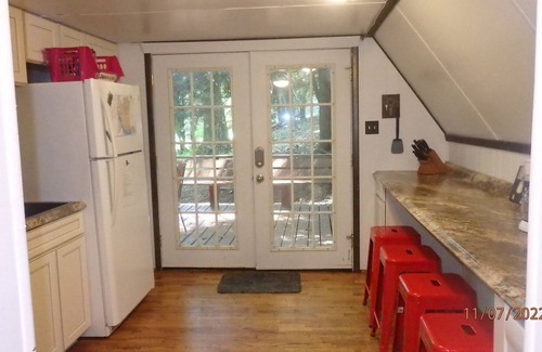 Treasure Lake Ski Chalet | Beautiful mountain getaway