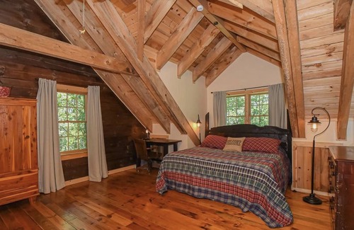 Burlington Cabin | Beautiful Mountain Getaway. Less than 3 hours from DC, Baltimore, and Pittsburgh