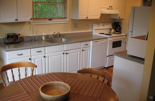 Great Cacapon Cabin | Beautiful Mountain View, Secluded Romantic, Family Friendly, WiFi, discounted