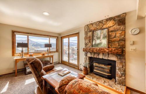 Crested Butte Apartment | Beautiful Mountain View Condo