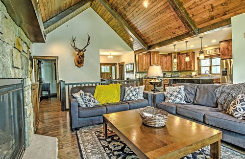 Lake Shore Cabin | Beautiful New Home On Private Lake Across From Gull Lake And Other Local Spots!