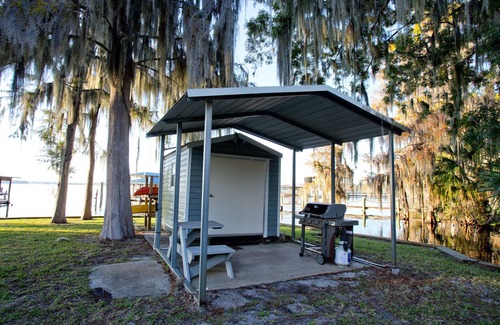 Fruitland House | Beautiful Newly Remodeled Home on River with Dock!n