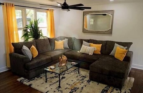 Church Street House | Beautiful Newly Renovated 2-Bdrm Perfect Getaway