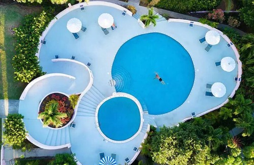 Bolongo Bay Condo | Beautiful Ocean View Escape!
