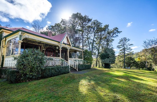 Millbrook House | Beautiful Old World Adelaide Hills Lodge