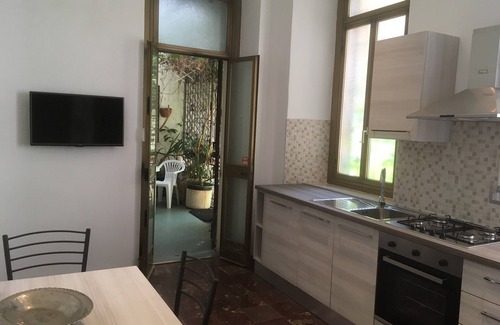 Cascina dei Pomi Apartment | BEAUTIFUL ONE-BEDROOM APARTMENT WITH TERRACE IN NOLO AREA AT SUBWAY EXIT