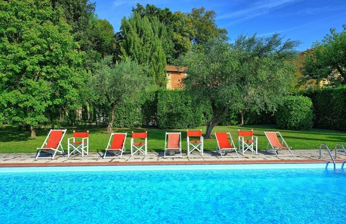 Capannori Villa | Beautiful private villa with A/C, WIFI, private pool, TV, terrace and panoramic view, close to L.