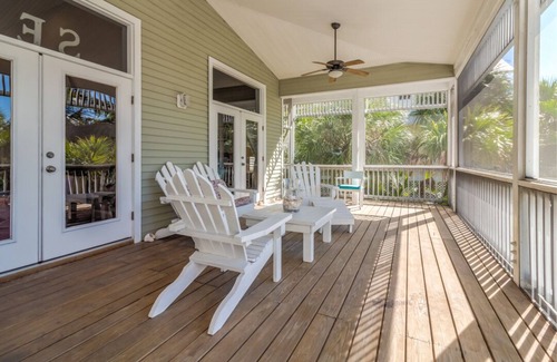 Palm Island House | Beautiful Palm Island House! Walk2Beach. Pool, Spa, Kayaks, Bikes, Dock.Amazing!
