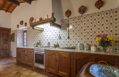 Gaiole in Chianti Villa | Beautiful private villa for 12 guests with A/C, WIFI, private pool and TV