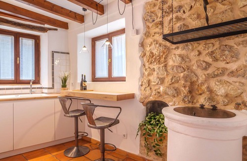 Mancor de la Vall House | Beautiful private villa for 5 people with WIFI, A/C, TV, terrace and parking