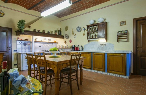 Capraia e Limite Villa | Beautiful private villa for 8 guests with private pool, WIFI, TV, patio, panoramic view and park.