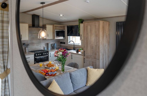 Boat of Garten House | Beautiful private villa for 4 people with TV and patio