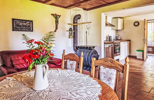 Karlovy Dvory House | Beautiful private villa for 6 people with WIFI, TV, terrace and pets allowed