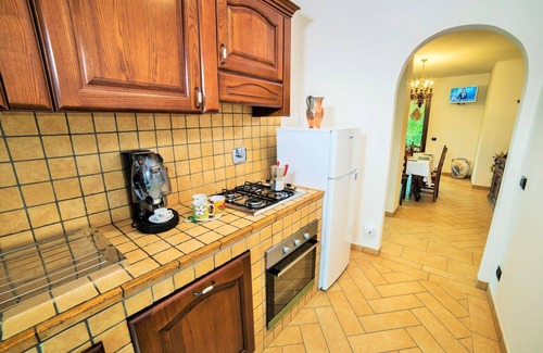 Montefiascone Villa | Beautiful private villa with hot tub, A/C, WIFI, private pool, TV, patio, panoramic view and par.
