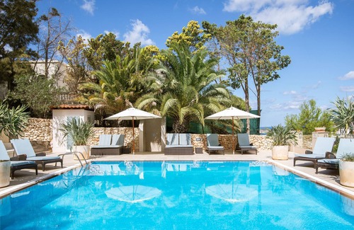 Santa Maria Estate Villa | Beautiful private 5 bedroom Villa with indoor & outdoor pools, A/C, BBQ