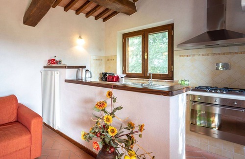 Roccastrada Villa | Beautiful private villa with private pool, WIFI, TV, patio, pets allowed, panoramic view and par.