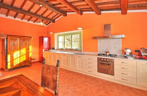 Castiglion Fiorentino Villa | Beautiful private villa with WIFI, private pool, A/C, TV, panoramic view, parking, close to Cortona