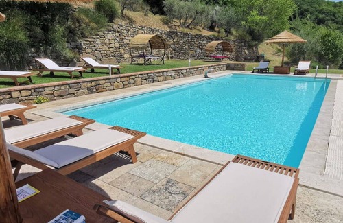 Castiglion Fiorentino Villa | Beautiful private villa with WIFI, private pool, A/C, TV, panoramic view, parking, close to Cortona