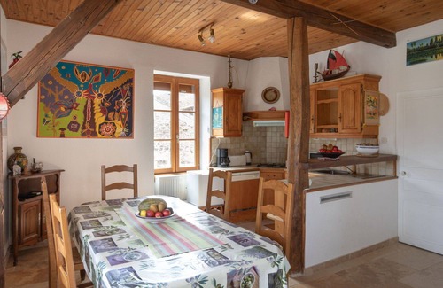 Epertully House | Beautiful private villa for 4 people with WIFI, private pool, TV, patio, panoramic view and park.