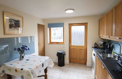 Drumnadrochit House | Beautiful private villa for 6 people with WIFI, TV and patio