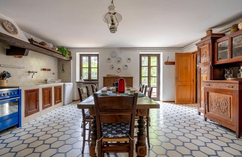 Ferrere House | Beautiful private villa for 12 people with private pool, WIFI, TV, terrace, pets allowed and par.