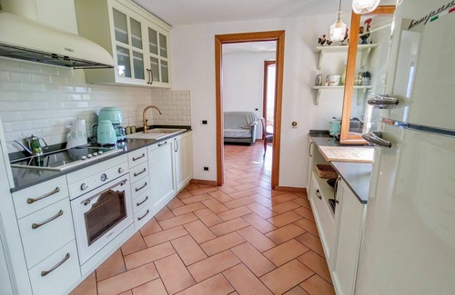 Carlazzo House | Beautiful private villa for 6 guests with private pool, WIFI, TV, terrace and parking