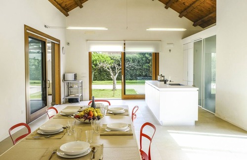 Marsala Villa | Beautiful private villa for 9 people with A/C, WIFI, private pool and TV