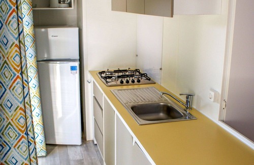 Dolni Pocernice House | Beautiful private villa for 6 guests with WIFI, pool, terrace and pets allowed