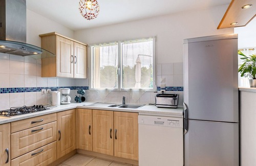 Kerlouan House | Beautiful private villa for 4 guests with WIFI, TV, terrace, pets allowed and parking
