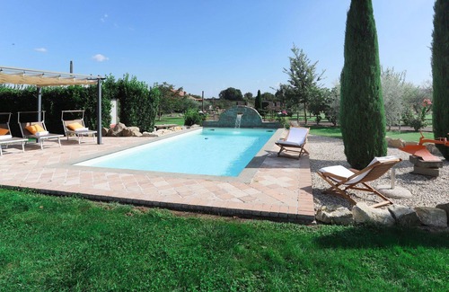 Sutri Villa | Beautiful private villa for 5 people with A/C, private pool, WIFI, TV, terrace and panoramic view