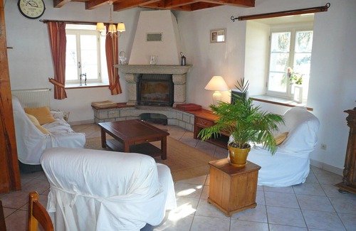 Saugues House | Beautiful quiet stone house in peaceful hamlet in Auvergne