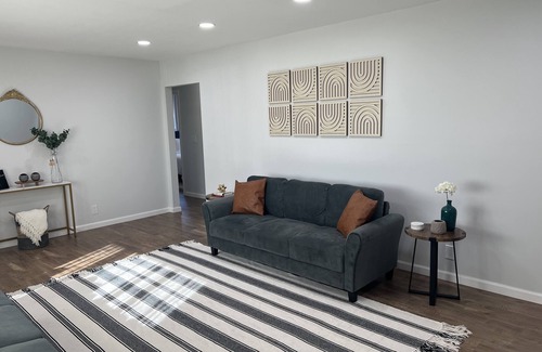 Southwyck House | Beautiful Relaxing Home Near a Golf Course and Restaurants