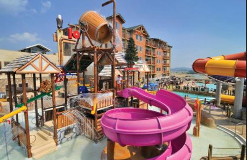 Sevierville House | Beautiful Resort in Great Smokies Lodge 2BD Deluxe near Hillside Winery