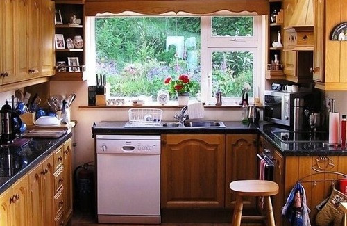 Kells House | Beautiful Ring of Kerry Residence with Ocean Views