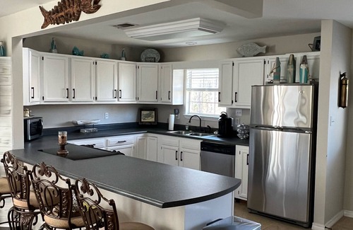 Gulfport House | Beautiful River House on the Biloxi River