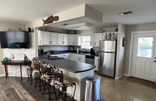 Gulfport House | Beautiful River House on the Biloxi River