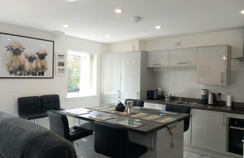 Callander Apartment | Beautiful Riverside Holiday Home