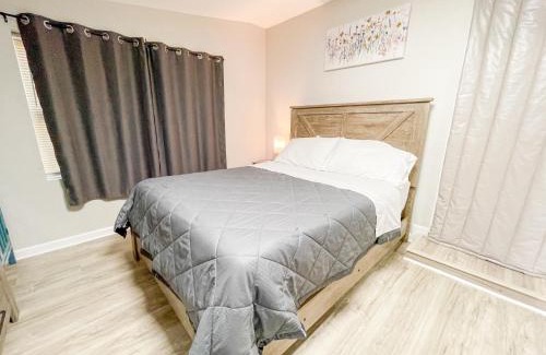 Pinellas Park House | Beautiful room in prime location