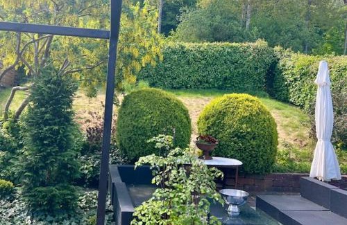 Bastad House | Beautiful rooms in a charming Båstad villa top location near the beach and town center