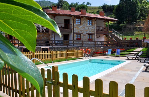 Lerones Apartment | Beautiful Rustic duplex apartment for 6 people