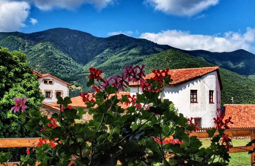 Lerones Apartment | Beautiful Rustic duplex apartment for 6 people