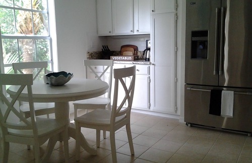 Wabasso Beach House | Beautiful Sea Oaks Cottage - Tennis, Private Beach Access, Marina, Pool, Club