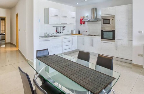 Pieta Apartment | Beautiful seafront home with private balcony & BBQ